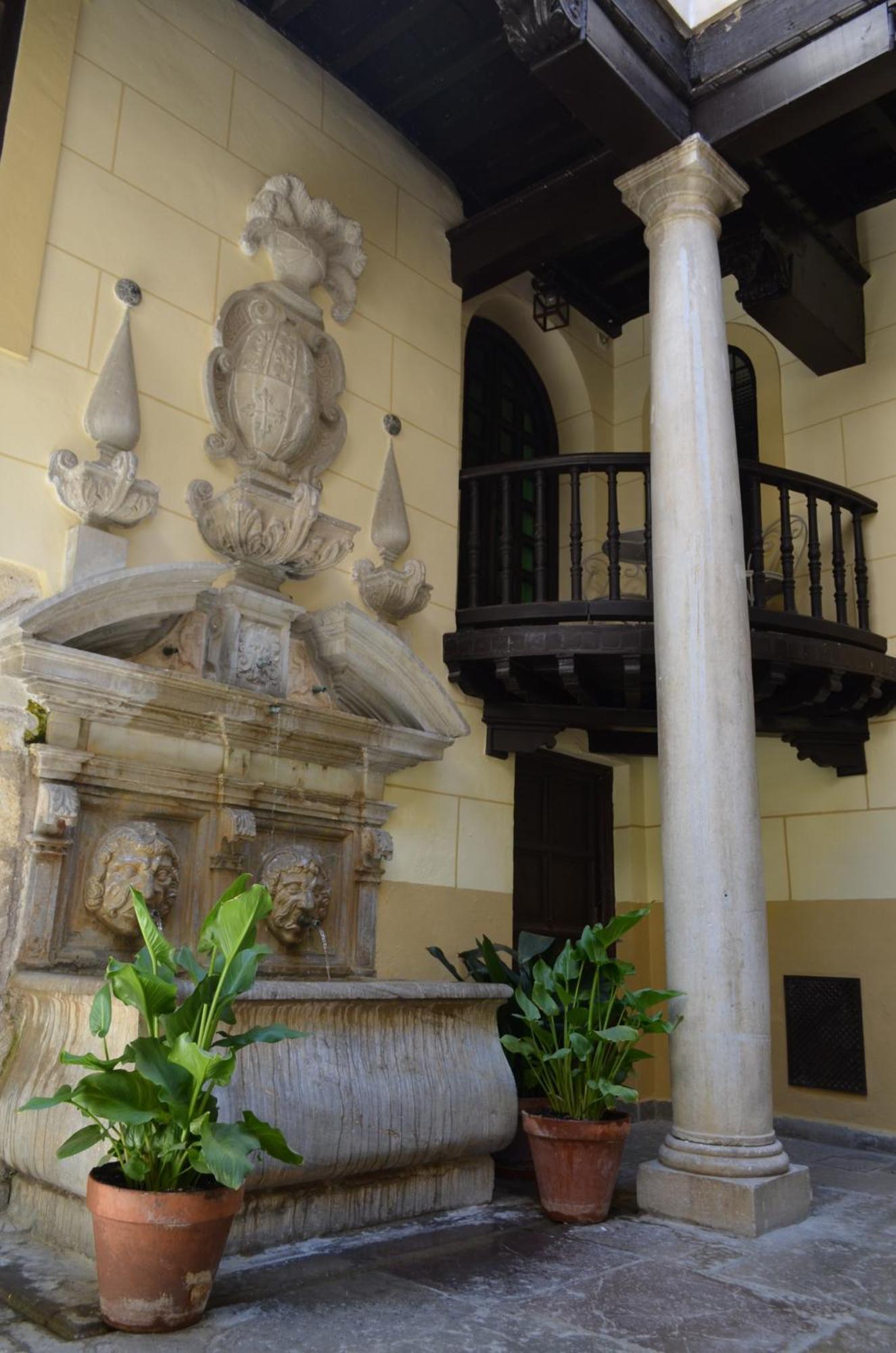 Palacio De Mariana Pineda Granada Ngoại thất bức ảnh