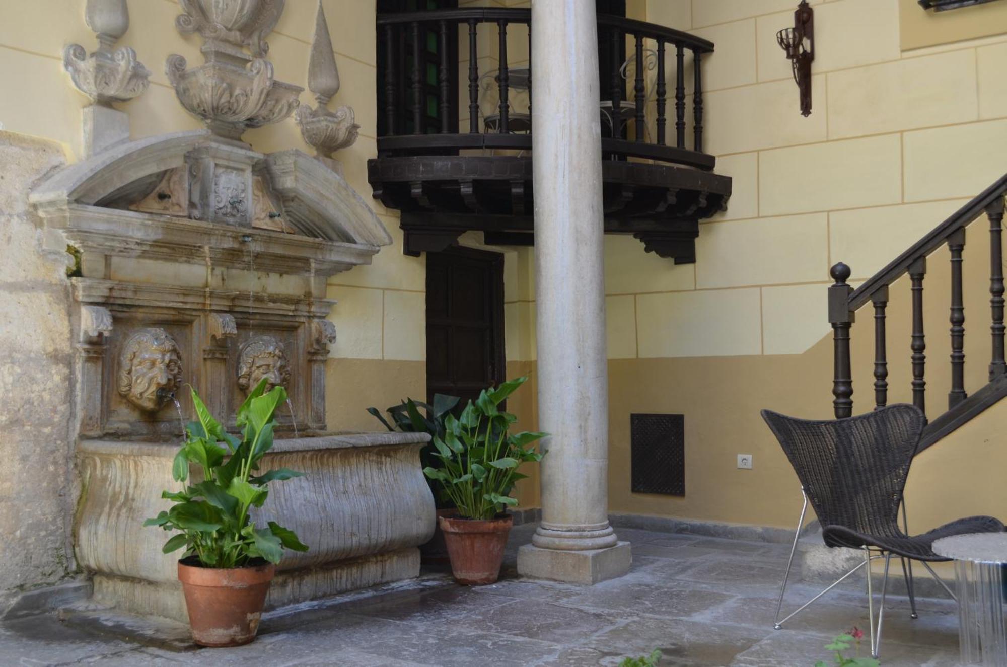 Palacio De Mariana Pineda Granada Ngoại thất bức ảnh