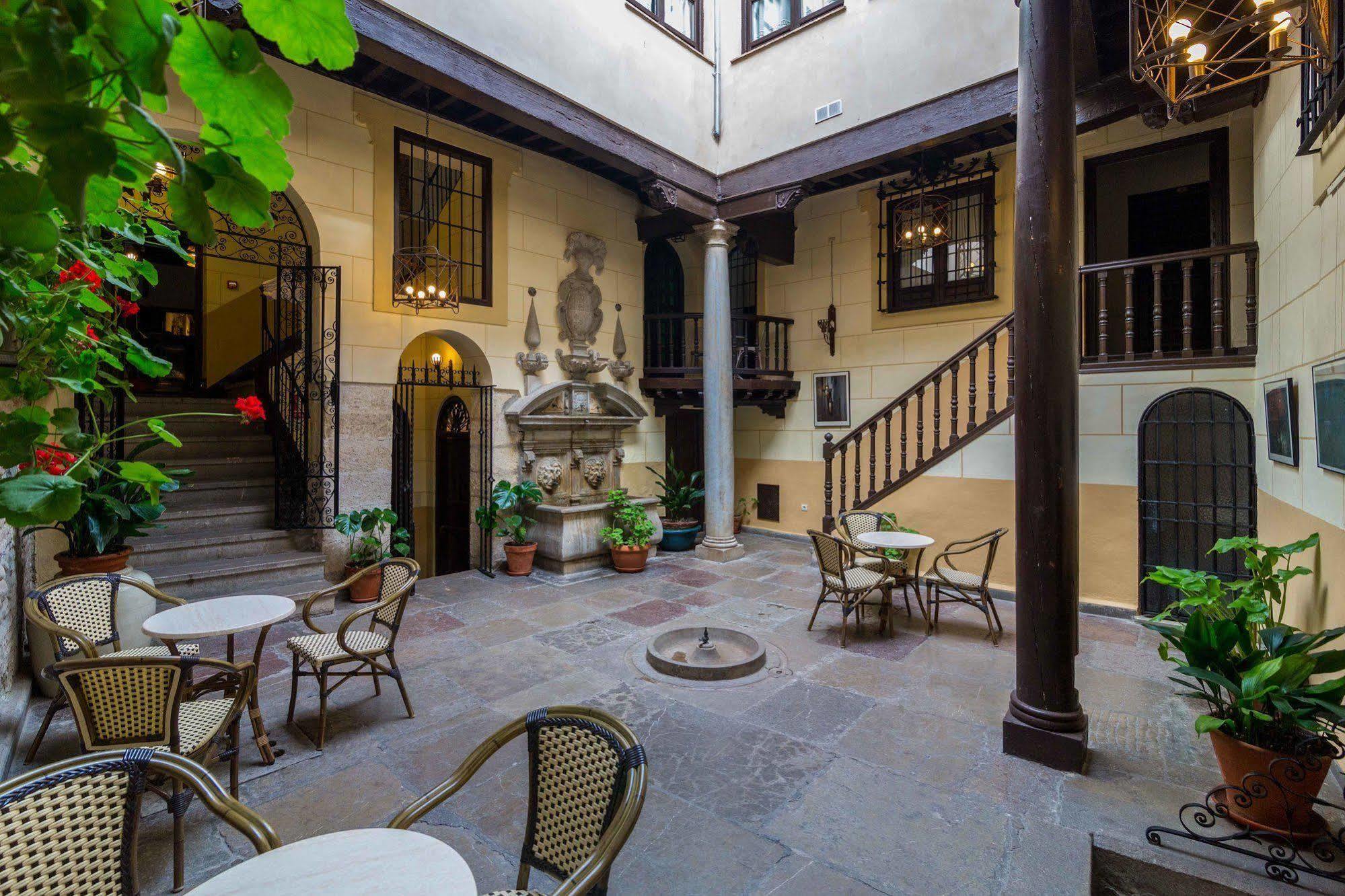 Palacio De Mariana Pineda Granada Ngoại thất bức ảnh